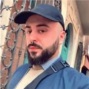 Empatico, paciente, innovador, abierto y divertido.  Tengo más de 7 años de experiencia dentro de las artes gráficas y el dibujo.